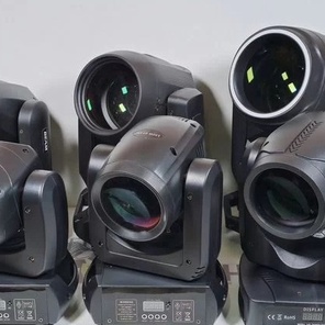 Beam 230 7R mini - вращающаяся голова бим (призму