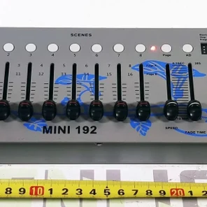 Световой пульт DMX 192 мини на аккумуляторе